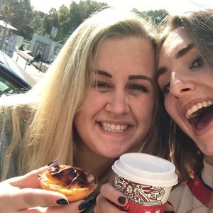 Meet your Posher, Whitney